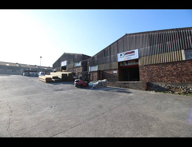 2,580M² WAREHOUSE FOR SALE IN BRAELYN